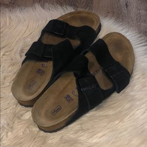 Black Birkenstock’s Size 38